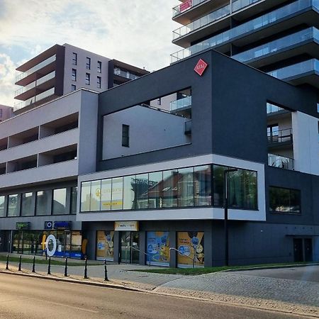 Q Apart Gold-Trzy Pokoje, Manufaktura, Klimatyzacja I Garaz Gratis, Tv Max, Fv, Gwarancja Zadowolenia Łódź Extérieur photo
