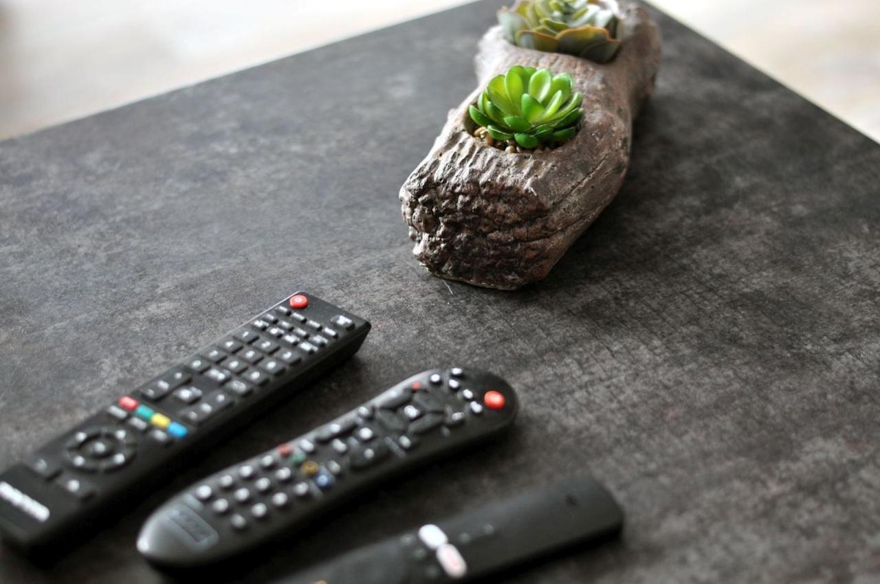Q Apart Gold-Trzy Pokoje, Manufaktura, Klimatyzacja I Garaz Gratis, Tv Max, Fv, Gwarancja Zadowolenia Łódź Extérieur photo