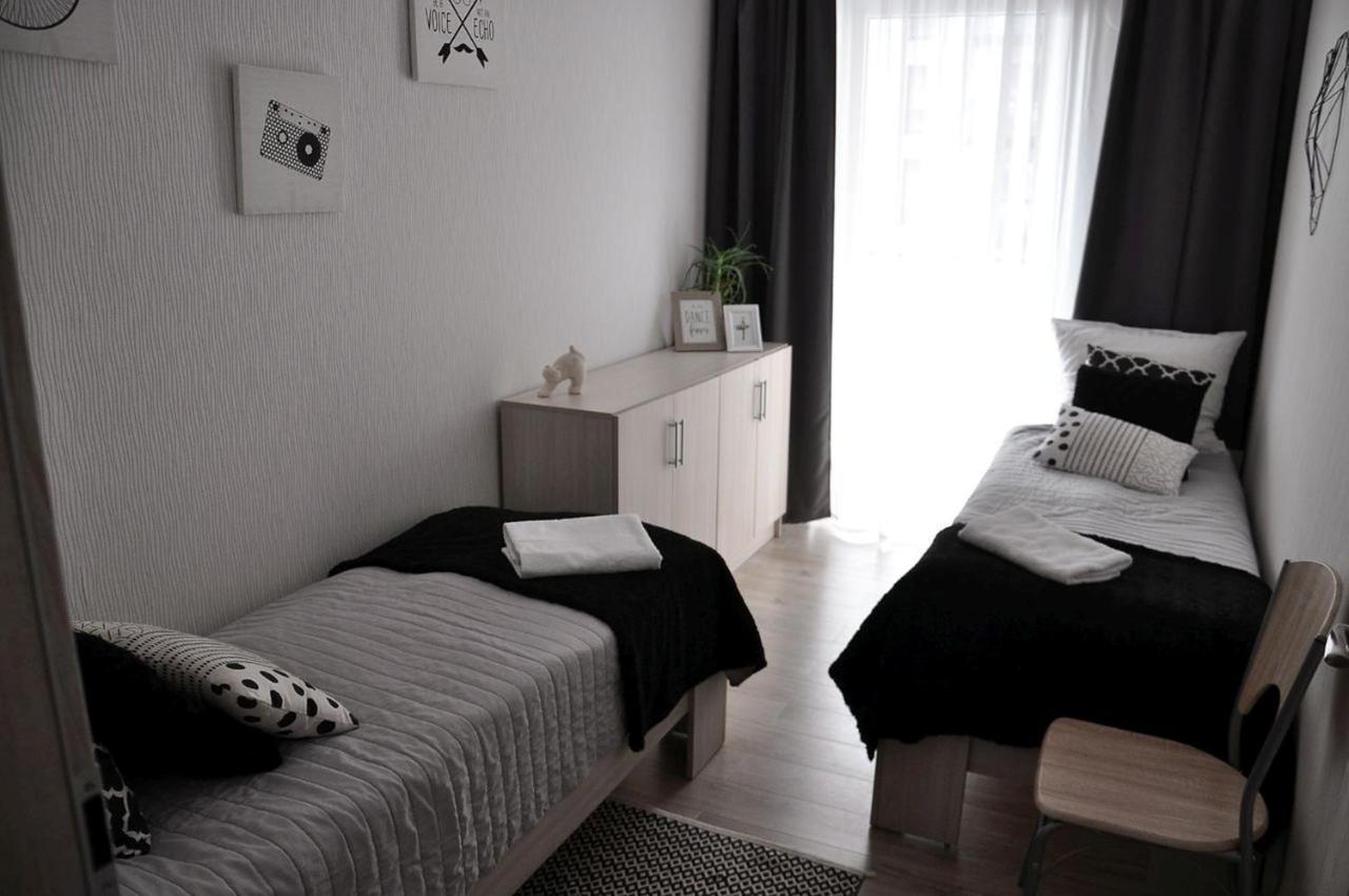 Q Apart Gold-Trzy Pokoje, Manufaktura, Klimatyzacja I Garaz Gratis, Tv Max, Fv, Gwarancja Zadowolenia Łódź Extérieur photo