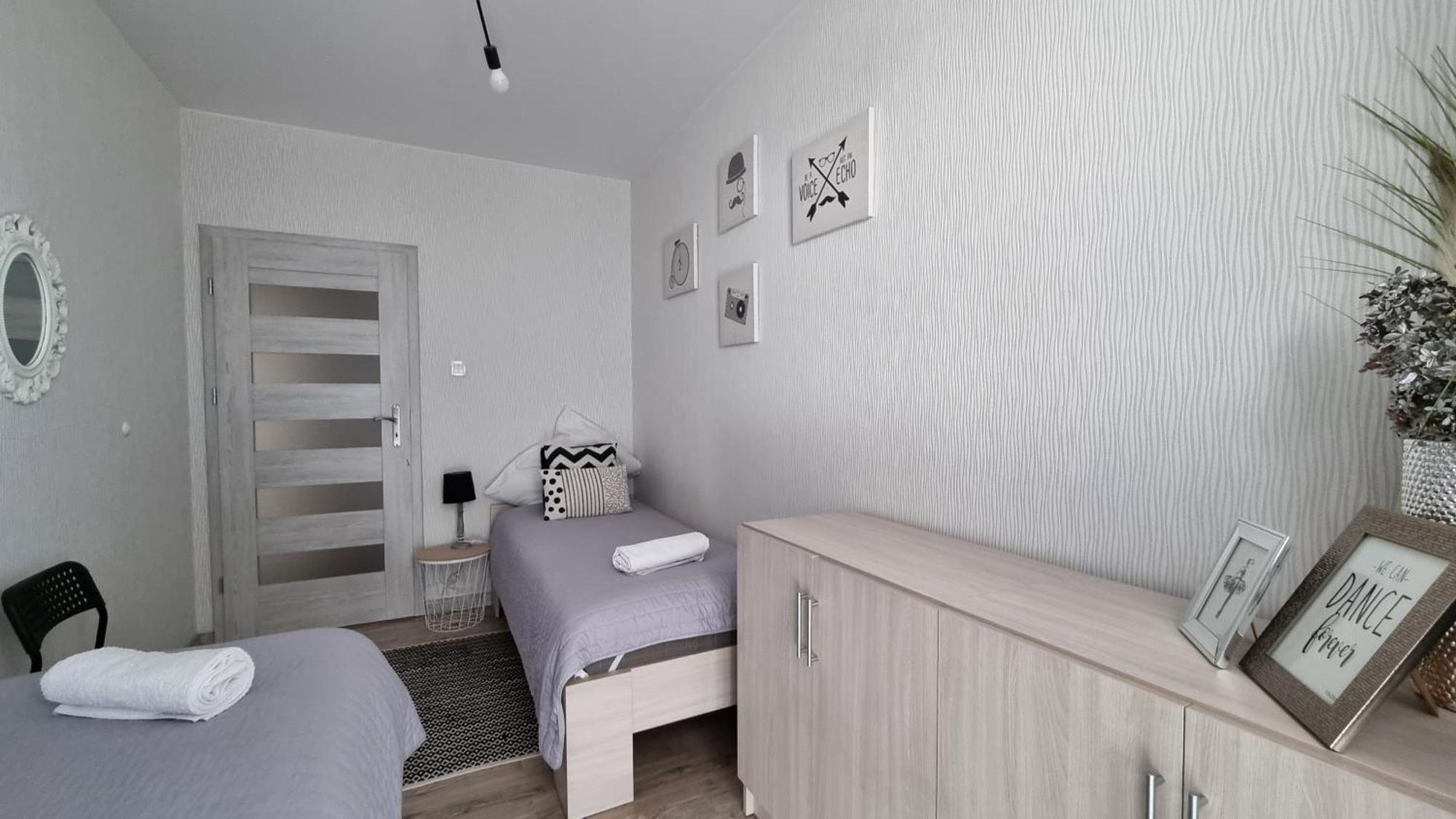 Q Apart Gold-Trzy Pokoje, Manufaktura, Klimatyzacja I Garaz Gratis, Tv Max, Fv, Gwarancja Zadowolenia Łódź Extérieur photo