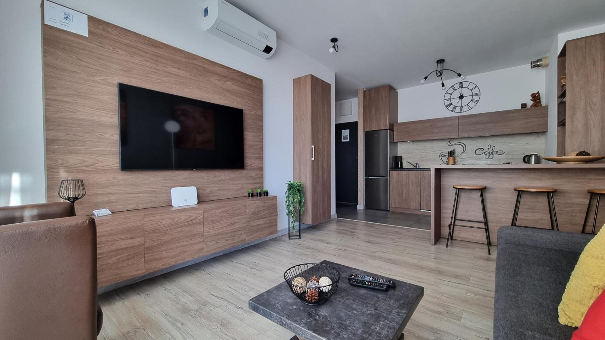 Q Apart Gold-Trzy Pokoje, Manufaktura, Klimatyzacja I Garaz Gratis, Tv Max, Fv, Gwarancja Zadowolenia Łódź Extérieur photo